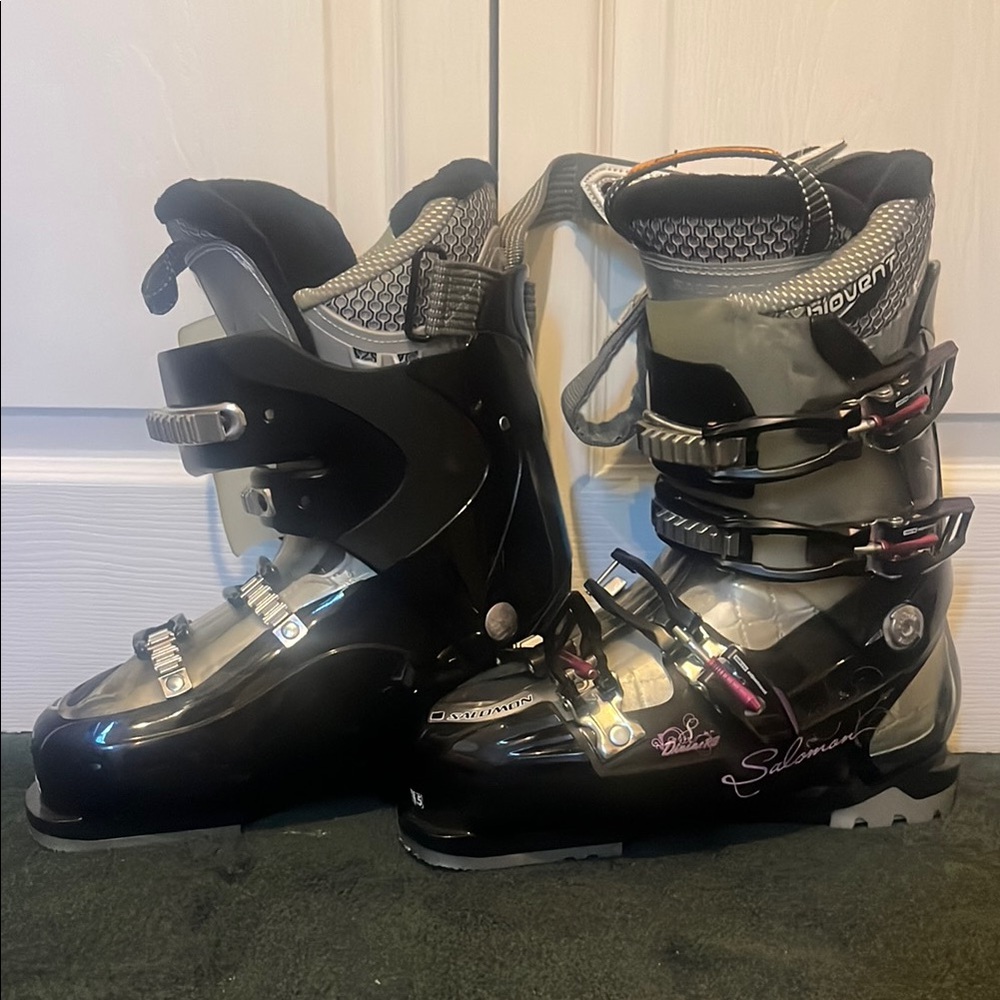 Solomon Divine RS Black and Silver Ski Boots